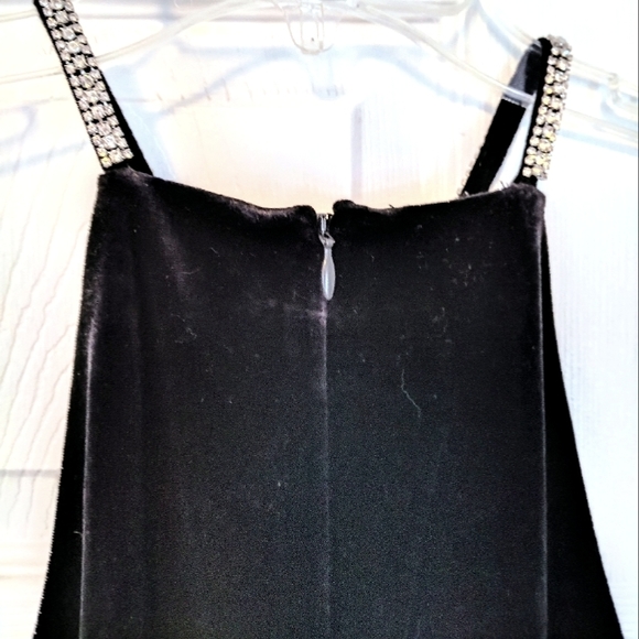 Beautiful Alex Marie Midnight Fantasy Dress - Picture 4 of 8